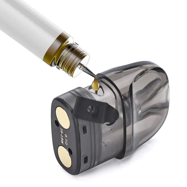 GeekVape U replacement pods for vape hardware, showing two black and transparent refillable pods with mouthpieces.