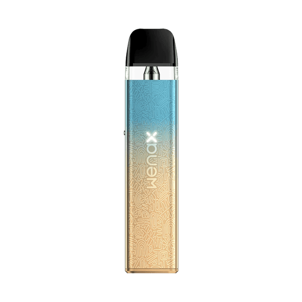 GeekVape Wenax Q Mini 25W pod system with sleek hardware design and compact size, suitable for vaping on the go.