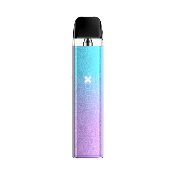 GeekVape Wenax Q Mini 25W pod system with sleek compact hardware and replaceable pod for vaping convenience.