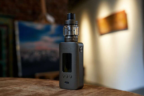 Vaporesso GEN 200 220W Starter Kit with iTank 2 Edition, featuring a sleek hardware device with adjustable wattage and tank.