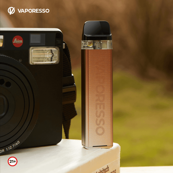Vaporesso XROS 3 Mini Pod System hardware with sleek design, compact vape device for easy portability and use.